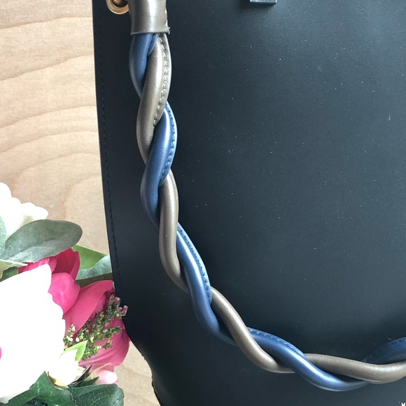 Ladies shoulder bag - Picture 5 of 8